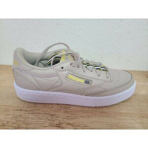 Reebok Club C 85mu Kids  Size 4.5 Light Sand CN6865